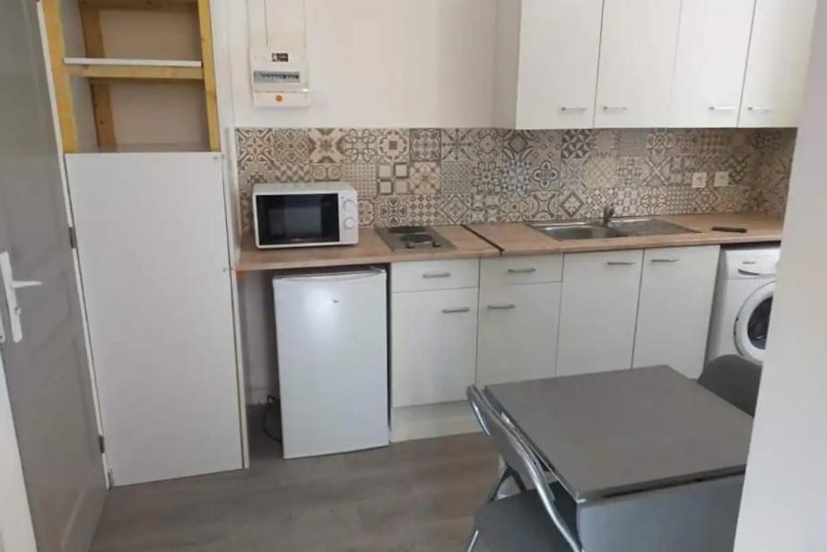 Tres Sympathique Appartement Plein Coeur De Ville 佩皮尼昂 外观 照片