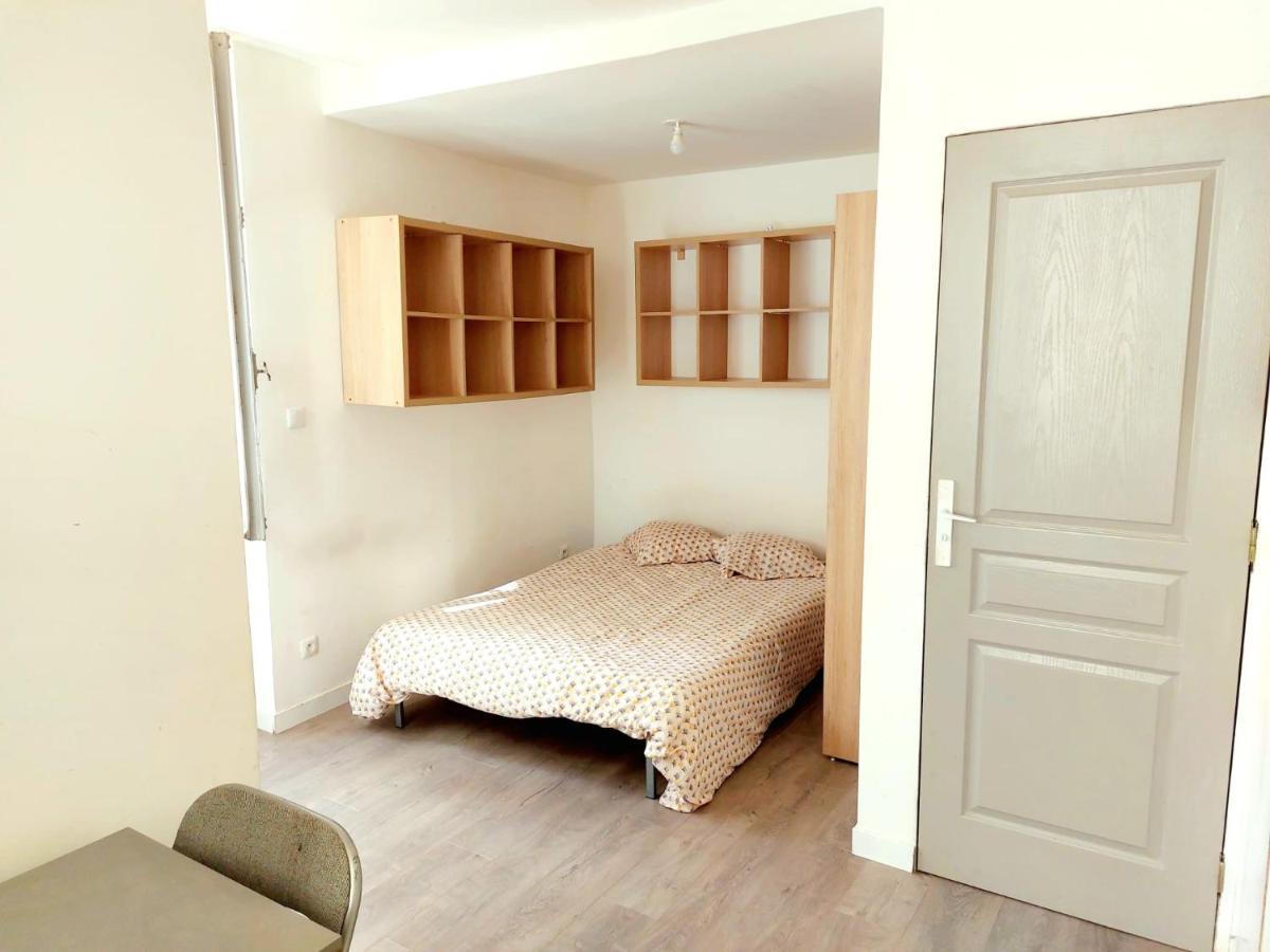 Tres Sympathique Appartement Plein Coeur De Ville 佩皮尼昂 外观 照片