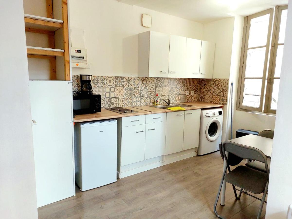 Tres Sympathique Appartement Plein Coeur De Ville 佩皮尼昂 外观 照片
